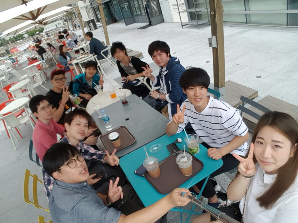 2016 시바우라 공과대학교 학생들 방문 일본인들과함께2.jpg